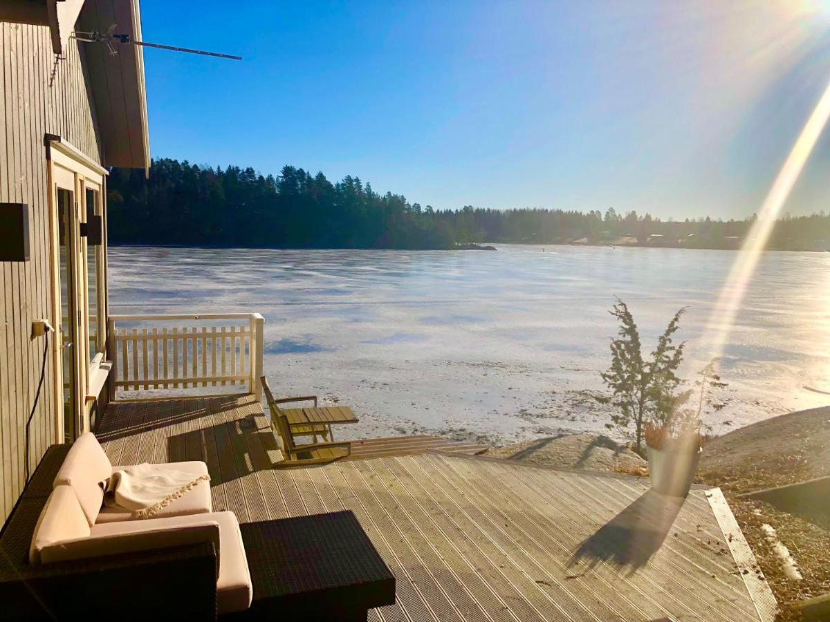 Lyseren Waterfront Cabin Omberg エクステリア 写真